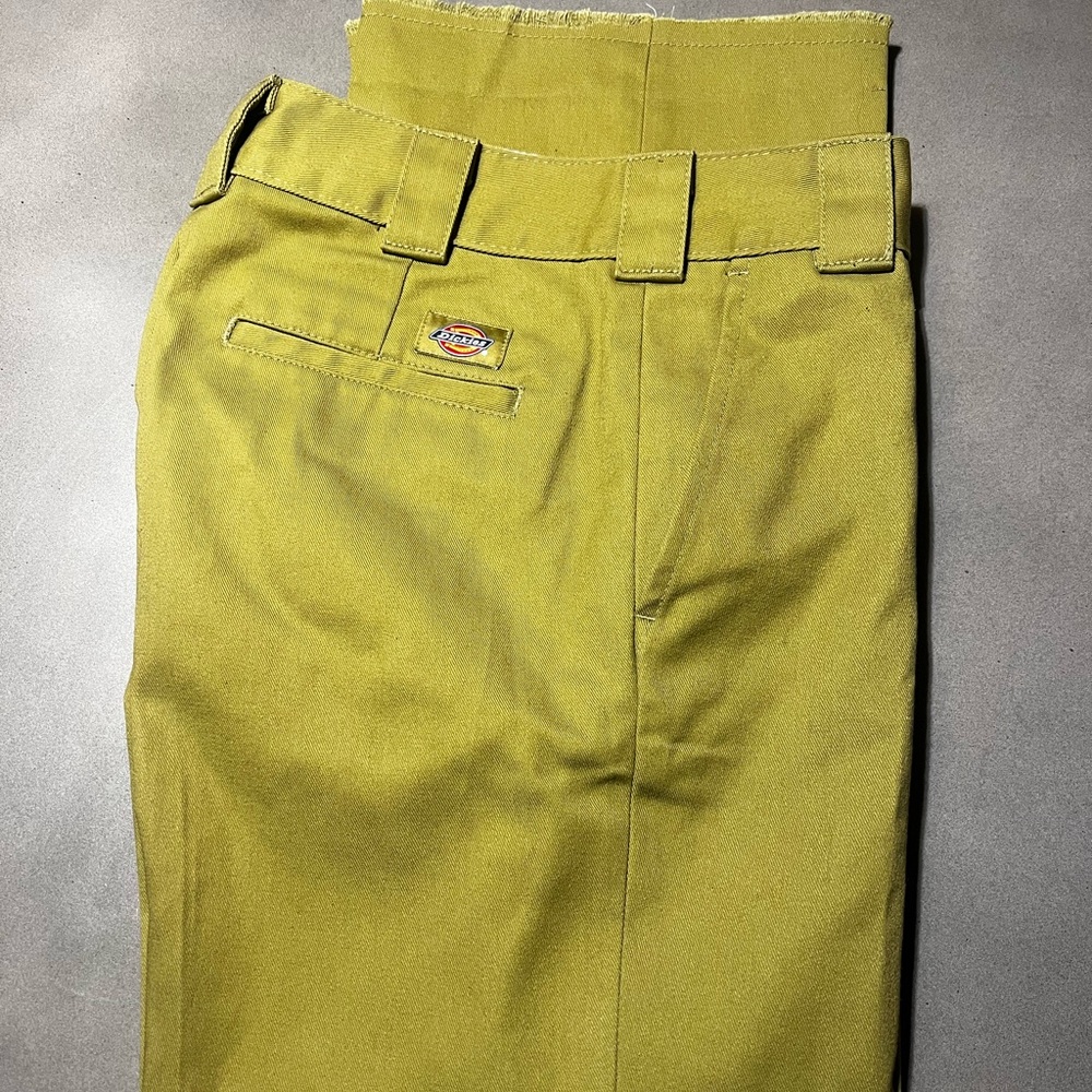 DICKIES WOMEN CROPPED ANKLE PANTS (GREEN / MOSS)